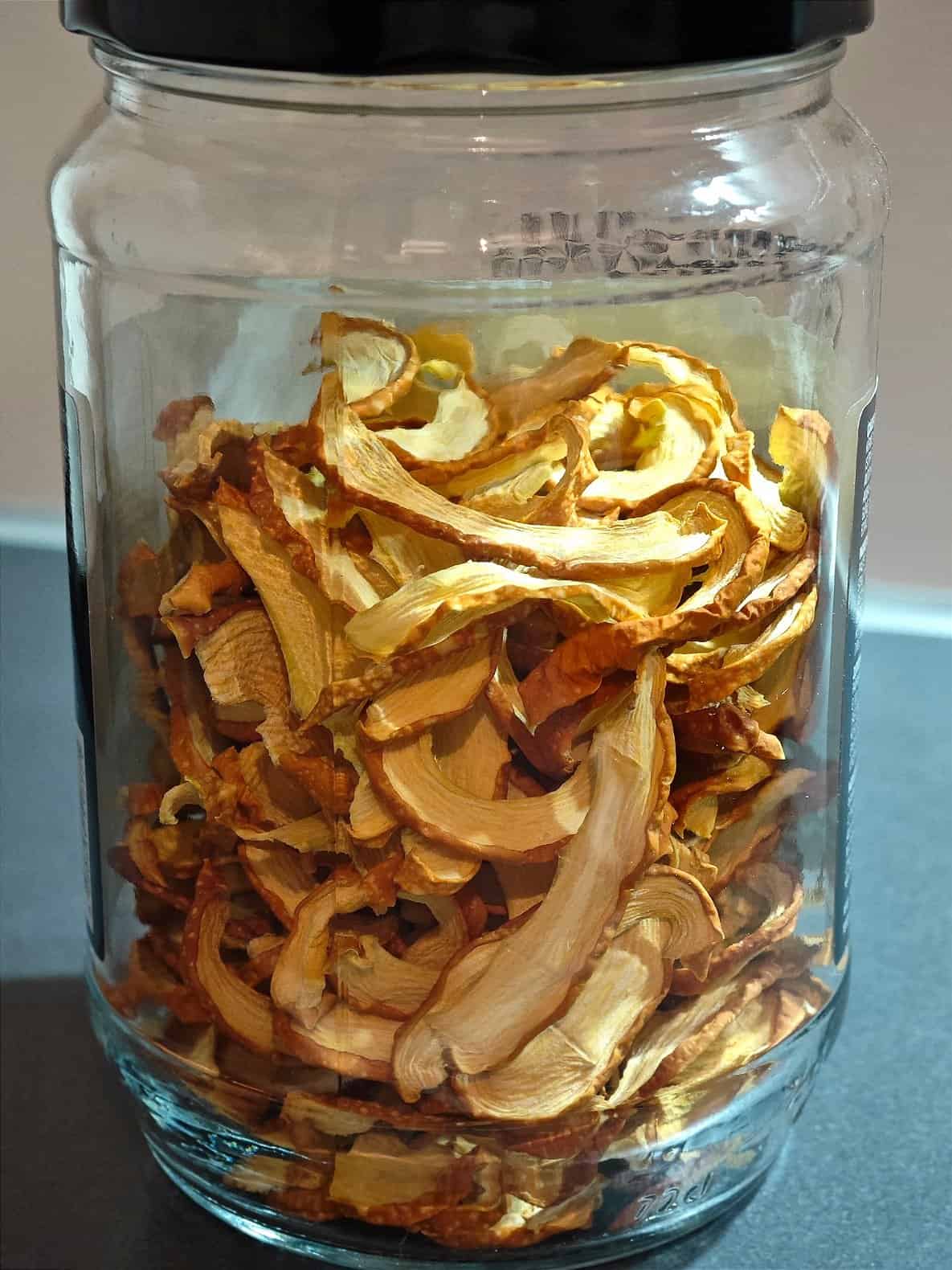 Getrocknete Zucchini aus dem Dörrautomaten
